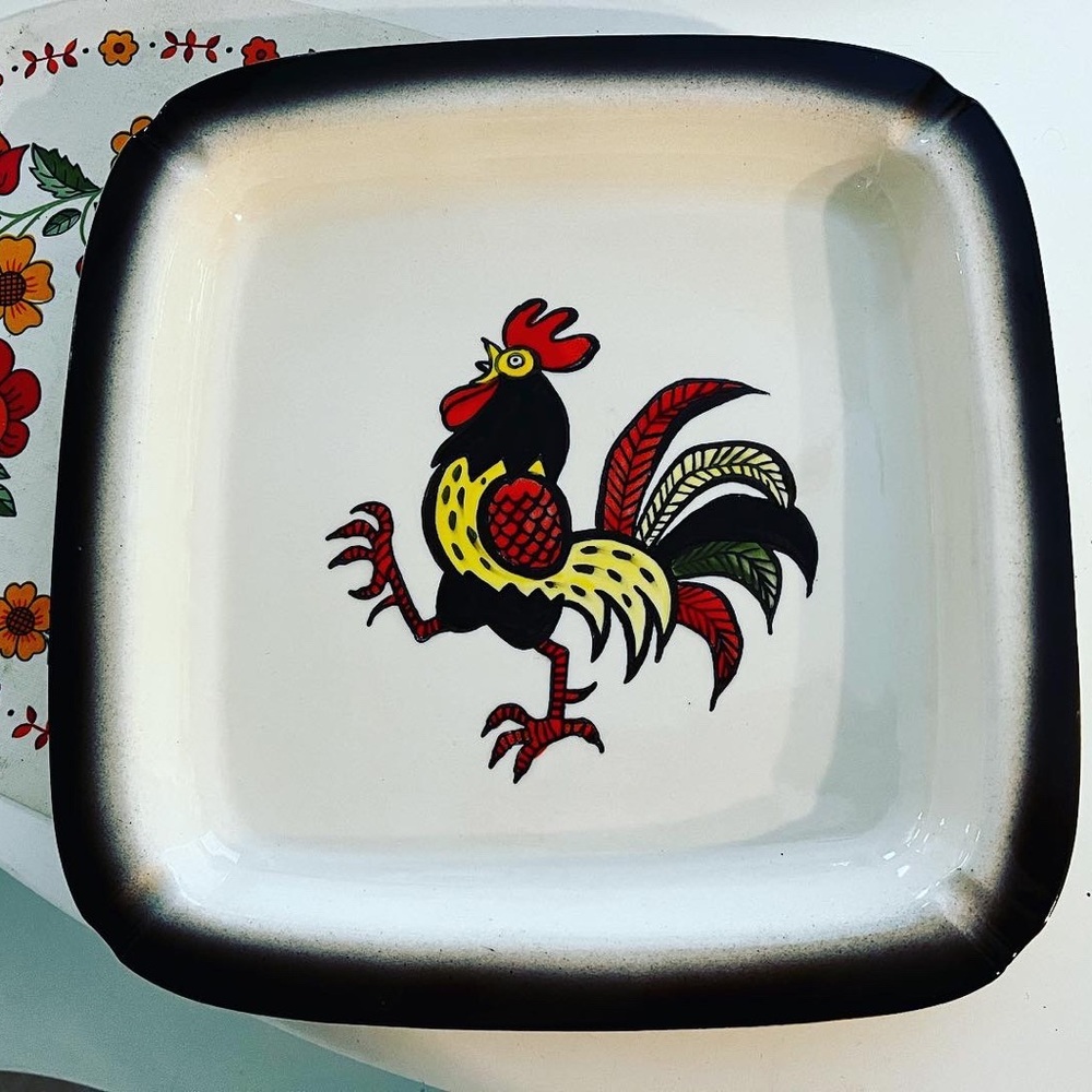 🐓 VINTAGE 12x12 1960’s RED ROOSTER POPPY TRAIL HAND PAINTED PLATTER PLATE DISH - Picture 2 of 7